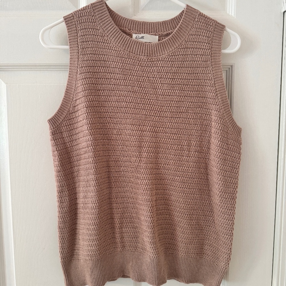 Rielle sleeveless Knit Top